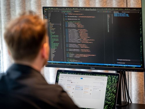 Samenwerking: Jados en Script