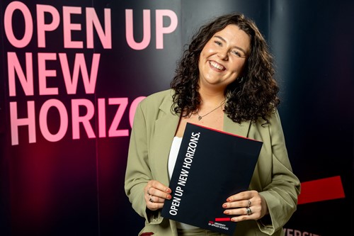 Het gezicht achter werken bij Jados: een dag met recruiter Annemieke